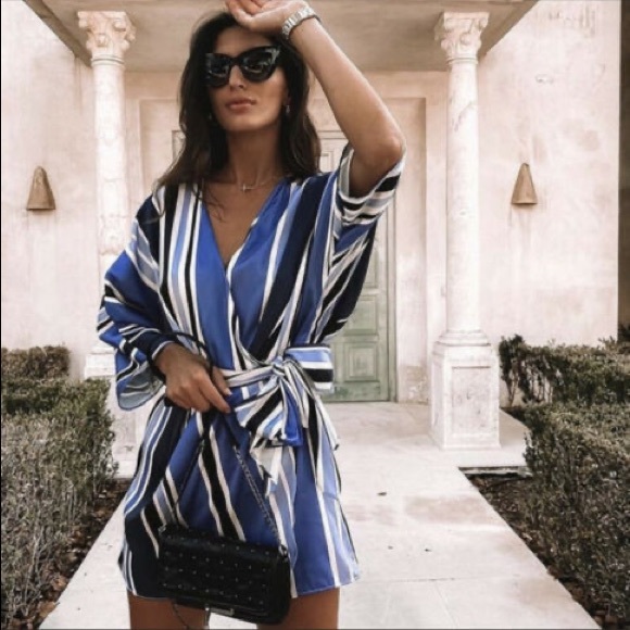 Zara Blue Striped Short Jumpsuit - Picture 1 of 8